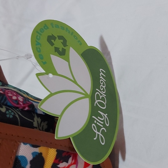 31. LILY BLOOM FLAP CROSSBODY BAG NWT! - Picture 3 of 3